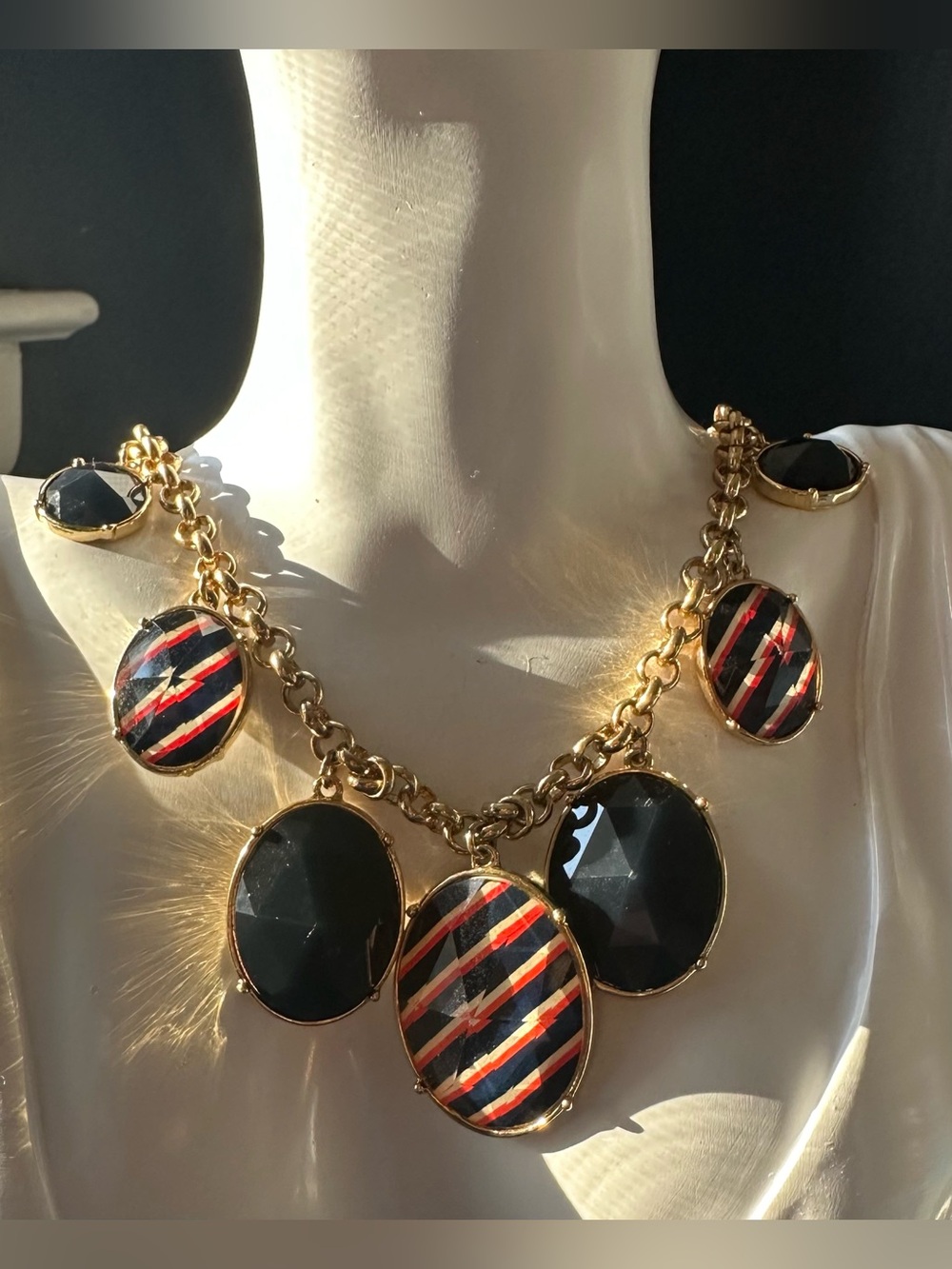 TALBOTS Nautical Navy & Red & White Striped, Faceted Bead Necklace W/Gold Chain